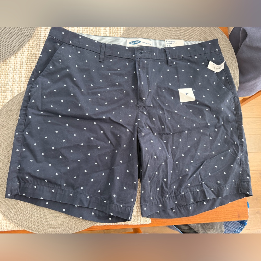 Old Navy Everyday Shorts in Navy